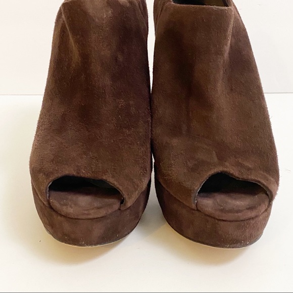 Vince Camuto Mac Brown Suede Peep Toe Bootie Heels - Picture 7 of 13